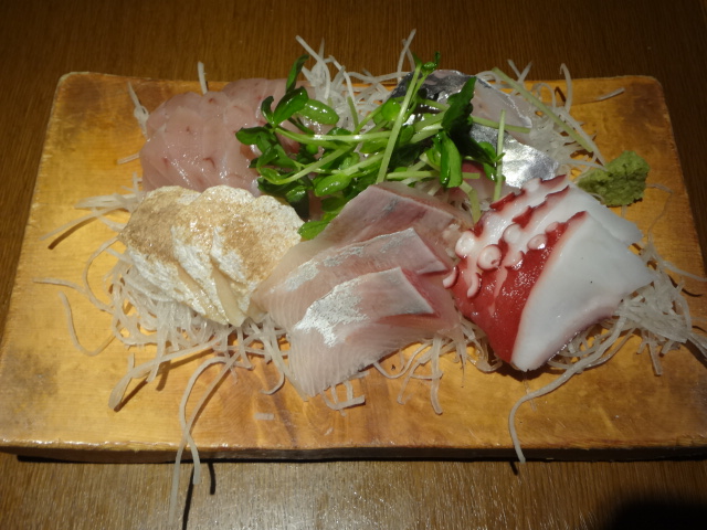 さしみ盛り合わせ